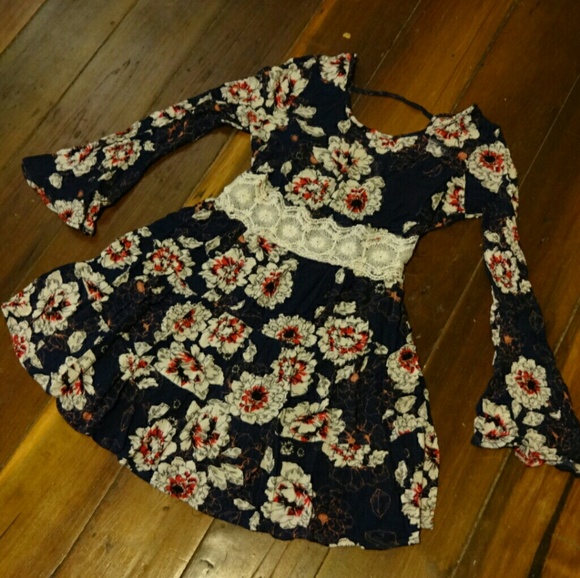 🍁 Boho Navy/floral mini dress - Picture 3 of 5